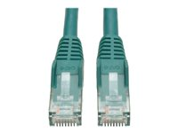 Tripp Lite 1ft Cat6 Gigabit Snagless Molded Patch Cable RJ45 M/M Green 1' - Cordon de raccordement - RJ-45 (M) pour RJ-45 (M) - 30.5 cm - UTP - CAT 6 - moulé, sans crochet, bloqué - vert N201-001-GN